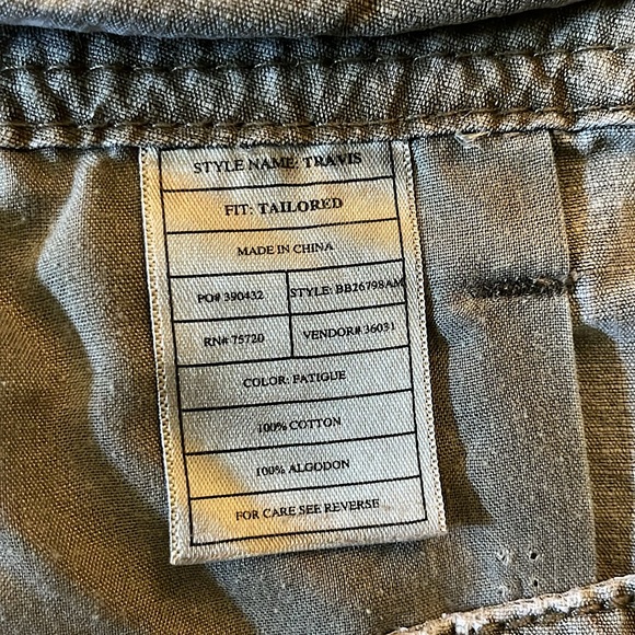 BKE Buckle Black Tailored Shorts Olive Flat Front Sz 36 - Picture 4 of 4